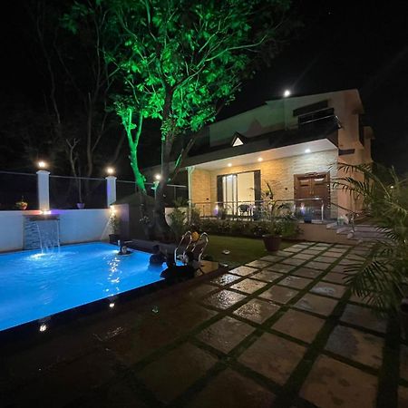 Lavish Villa - 3 Bhk Pool With Lawn Lonavala Exterior photo