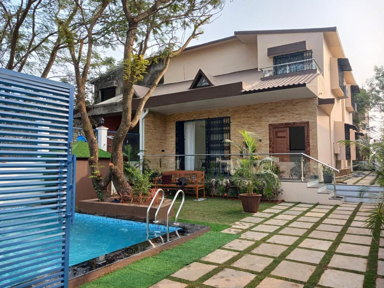 Lavish Villa - 3 Bhk Pool With Lawn Lonavala Exterior photo