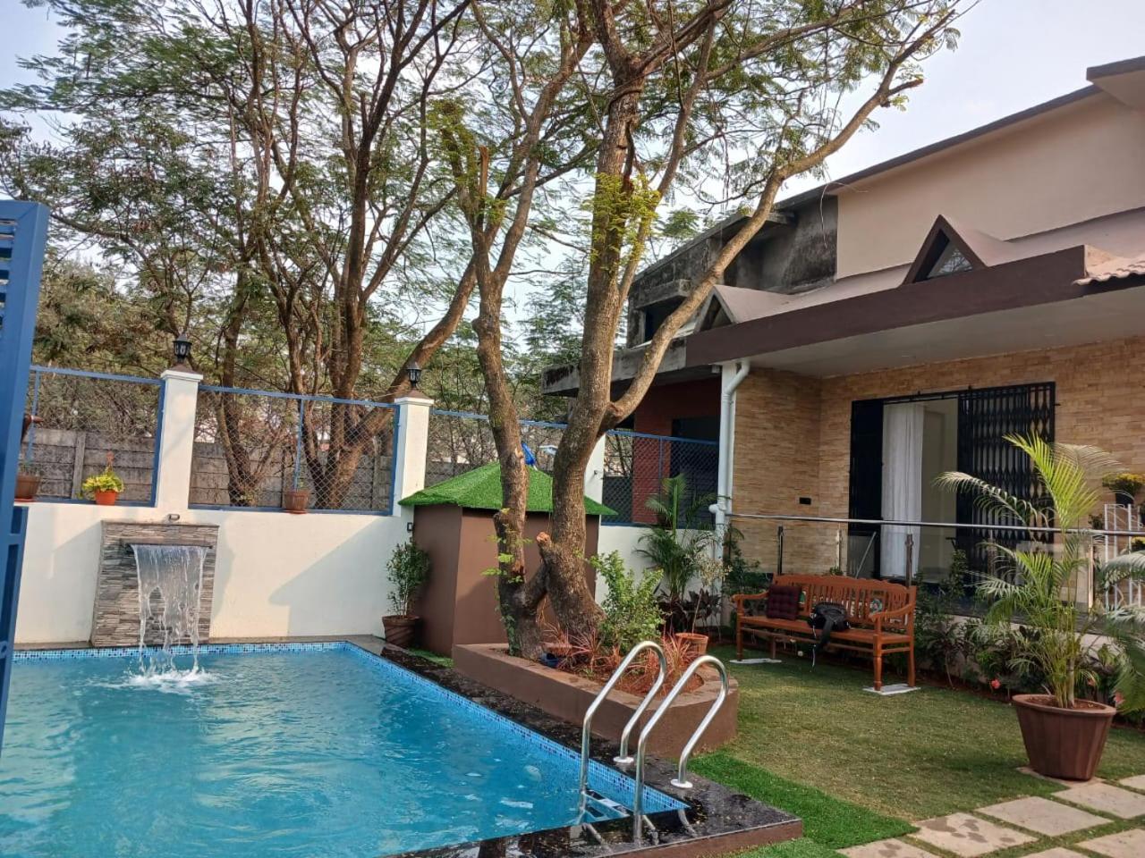 Lavish Villa - 3 Bhk Pool With Lawn Lonavala Exterior photo